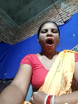 Snapshot of Notyriya7 chatting on November 1, 2025, 10:56 pm Notyriya7 online show from November 1, 2025, 10:56 pm