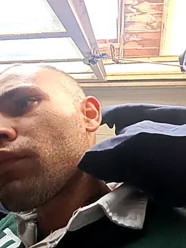 Safadoquergozargostoso online show from October 12, 2025, 10:14 am
