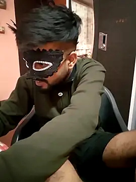 soniriyaa010101 online show from February 5, 2026, 9:08 pm