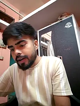 soniriyaa010101 online show from April 11, 2026, 8:35 pm