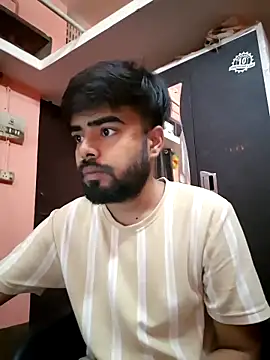 soniriyaa010101 online show from April 19, 2026, 8:35 am