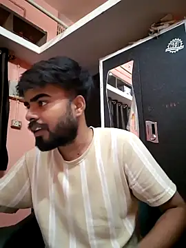 soniriyaa010101 online show from April 19, 2026, 6:10 pm