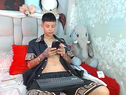 Snapshot of Dorland777 chatting on November 27, 2025, 4:47 am Dorland777 online show from November 27, 2025, 4:47 am