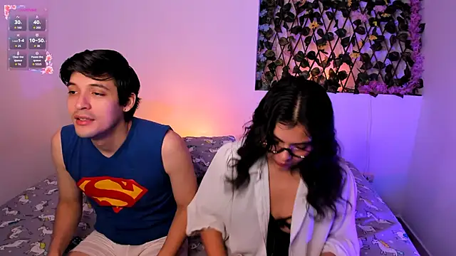 Snapshot of kylietimothee chatting on November 28, 2025, 4:53 pm kylietimothee online show from November 28, 2025, 4:53 pm