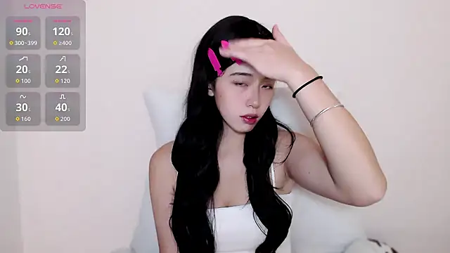 Wfrost0707 online show from October 27, 2025, 6:17 am