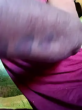 SweetKomal89 online show from October 30, 2025, 9:44 am