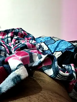 Chanderi19 online show from September 19, 2025, 8:42 pm