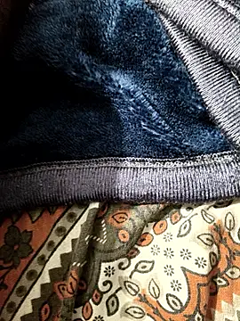 Chanderi19 online show from March 10, 2026, 5:18 pm