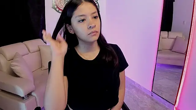 Candy fox 19 online show from February 28, 2026, 1:23 pm