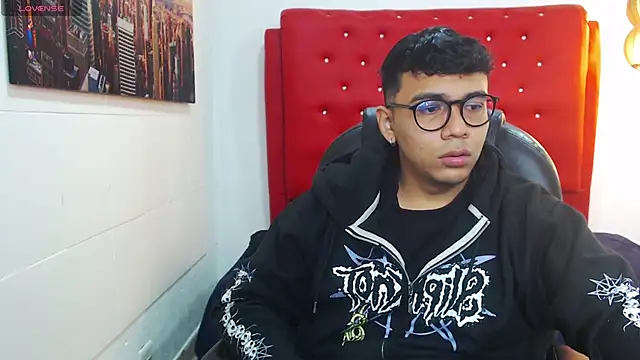 titanxero online show from November 8, 2025, 12:49 pm