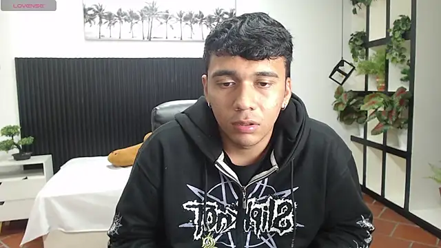 titanxero online show from November 23, 2025, 12:38 pm