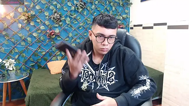 titanxero online show from December 3, 2025, 12:58 pm