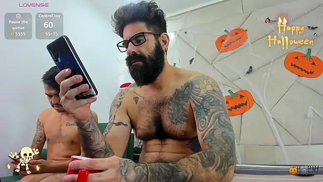 Snapshot of Harald_Smed chatting on October 29, 2025, 1:02 pm Harald Smed online show from October 29, 2025, 1:02 pm