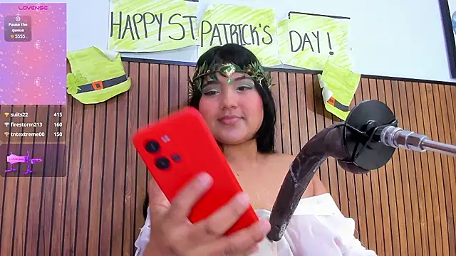 Snapshot of mysticlatina1 chatting on March 18, 2026, 12:08 pm mysticlatina1 online show from March 18, 2026, 12:08 pm