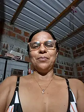 Lucerito-Hot online show from November 13, 2025, 3:05 am