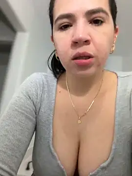 Gringo XXX Latina online show from April 8, 2026, 3:06 am