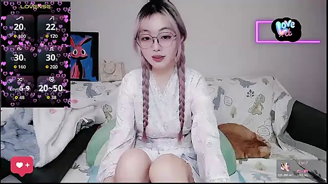 baby-yaya20 online show from October 22, 2025, 8:30 pm