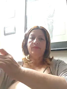 ROOMIINA online show from November 30, 2025, 3:21 am