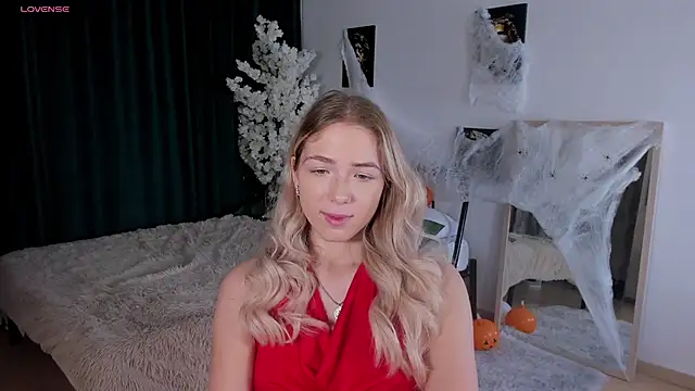 Susan Mimi online show from October 29, 2025, 3:53 am