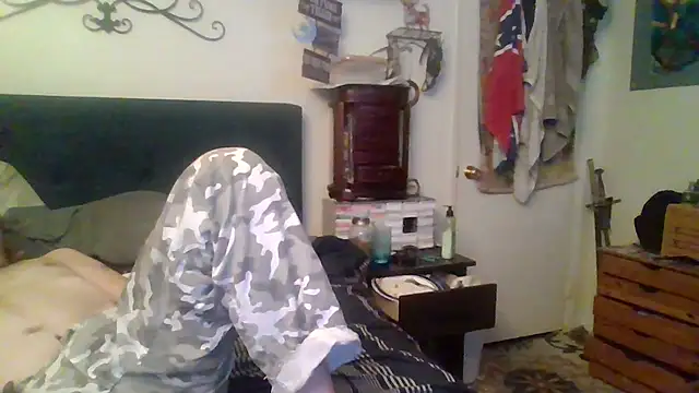 Snapshot of jamesbond007412 chatting on October 14, 2025, 10:05 am jamesbond007412 online show from October 14, 2025, 10:05 am