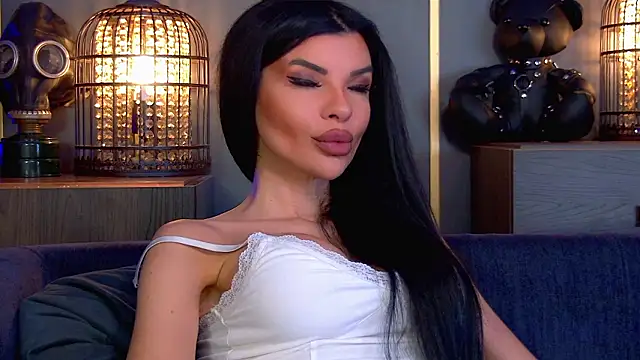 EleniaDevons online show from February 14, 2026, 11:18 am