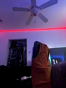 Snapshot of Cartyiii chatting on October 12, 2025, 8:19 pm Cartyiii online show from October 12, 2025, 8:19 pm