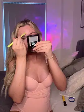 SexySaraxxoo online show from January 16, 2026, 8:29 am