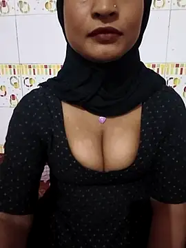 Itz Mayra  online show from November 25, 2025, 8:47 am