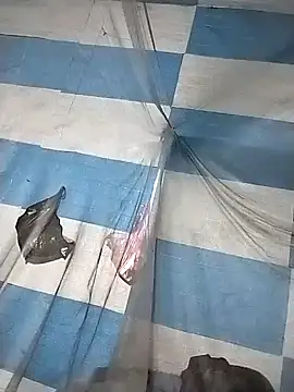 Snapshot of Samdim23 chatting on October 24, 2025, 11:23 pm Samdim23 online show from October 24, 2025, 11:23 pm