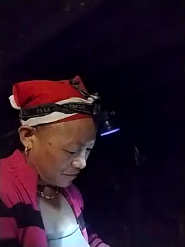 Snapshot of Samdim23 chatting on October 30, 2025, 9:15 pm Samdim23 online show from October 30, 2025, 9:15 pm