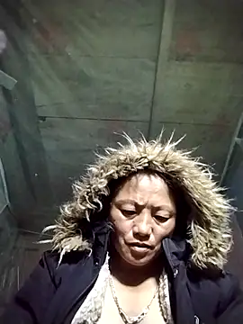 Snapshot of Samdim23 chatting on November 2, 2025, 1:24 pm Samdim23 online show from November 2, 2025, 1:24 pm