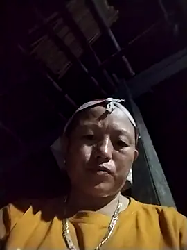 Snapshot of Samdim23 chatting on November 4, 2025, 12:26 pm Samdim23 online show from November 4, 2025, 12:26 pm