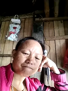 Snapshot of Samdim23 chatting on November 7, 2025, 1:49 am Samdim23 online show from November 7, 2025, 1:49 am