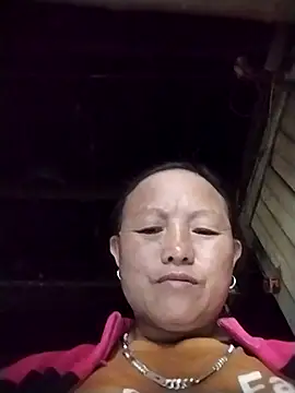 Snapshot of Samdim23 chatting on November 8, 2025, 2:01 am Samdim23 online show from November 8, 2025, 2:01 am