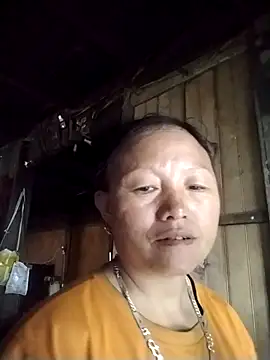 Snapshot of Samdim23 chatting on November 10, 2025, 2:43 am Samdim23 online show from November 10, 2025, 2:43 am