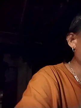 Snapshot of Samdim23 chatting on November 10, 2025, 2:49 pm Samdim23 online show from November 10, 2025, 2:49 pm