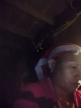 Snapshot of Samdim23 chatting on November 11, 2025, 3:01 pm Samdim23 online show from November 11, 2025, 3:01 pm