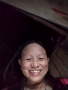 Snapshot of Samdim23 chatting on November 25, 2025, 9:53 am Samdim23 online show from November 25, 2025, 9:53 am