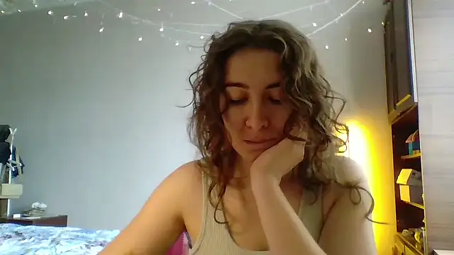 Snapshot of Mireeina chatting on July 20, 2026, 1:57 pm Mireeina online show from July 20, 2026, 1:57 pm