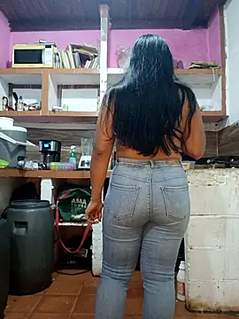 Snapshot of girlpee chatting on November 27, 2025, 11:23 am girlpee online show from November 27, 2025, 11:23 am