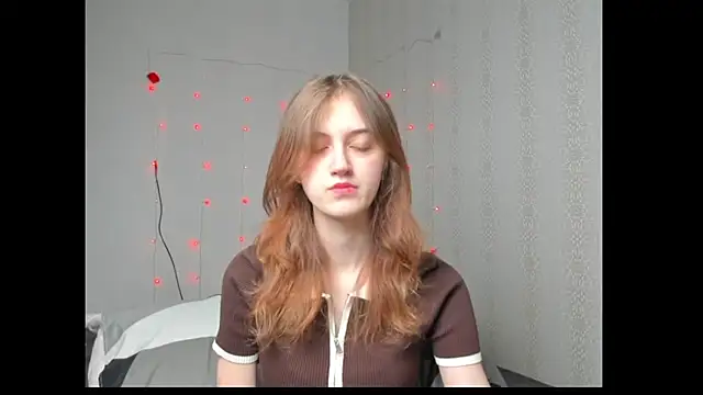 dreamy pollyyy online show from March 15, 2026, 11:27 am