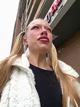 Sugar Pop online show from September 18, 2025, 1:24 pm