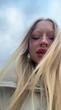 Sugar Pop online show from October 9, 2025, 2:26 pm