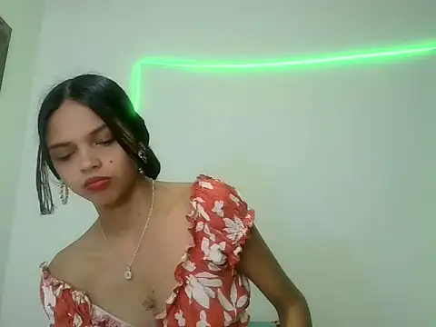 lucy babyy online show from November 12, 2025, 8:08 pm