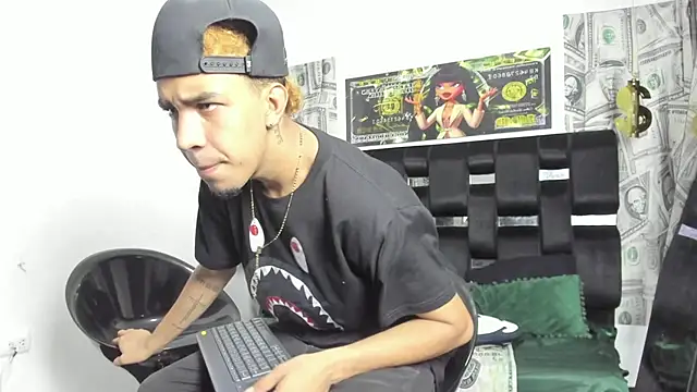Latin straight0 online show from October 14, 2025, 4:24 am