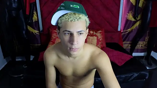 Latin straight0 online show from October 16, 2025, 3:13 pm