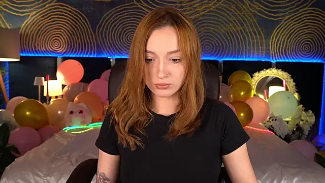 Snapshot of FoxyMayy chatting on June 30, 2026, 12:39 pm FoxyMayy online show from June 30, 2026, 12:39 pm