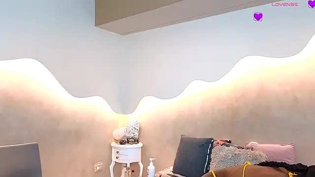 Kloee 12 online show from October 23, 2025, 12:48 pm