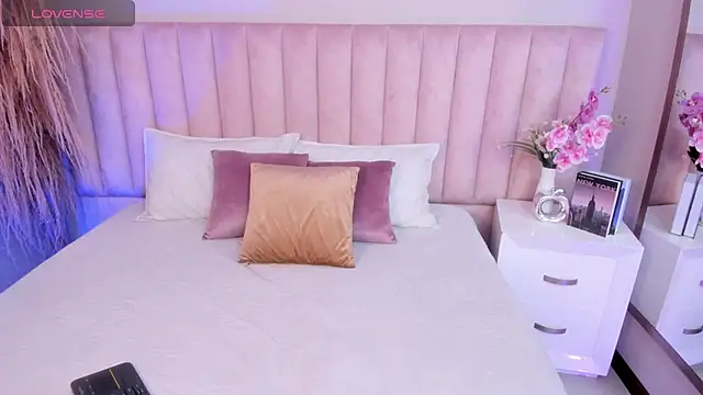 Adara  carter  online show from February 25, 2026, 3:27 am