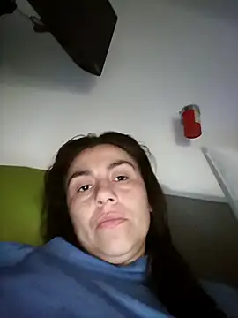 vanessa-titisM online show from February 6, 2026, 5:23 am